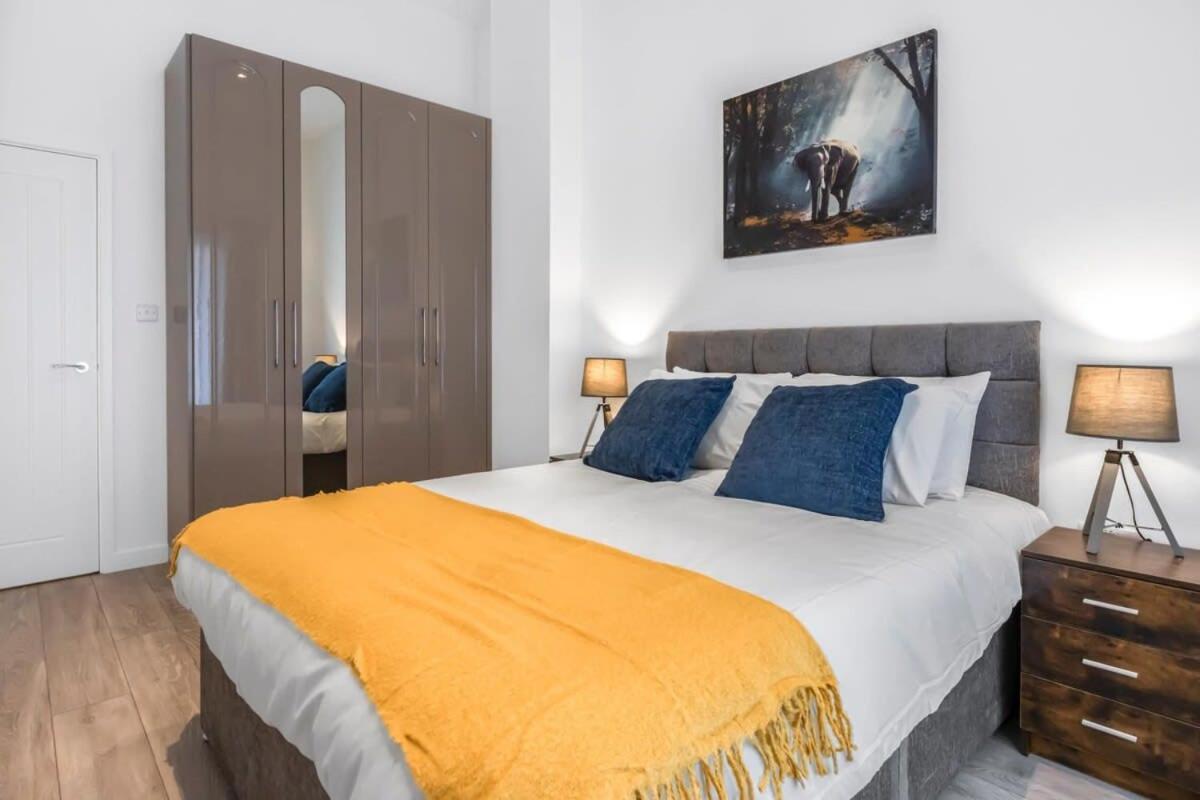 Lovely 1 Bedroom Apartment In Central Woking Zewnętrze zdjęcie